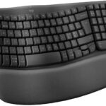 Test Logitech Wave Keys: czy ergonomiczna klawiatura naprawdę poprawia wygodę pracy?